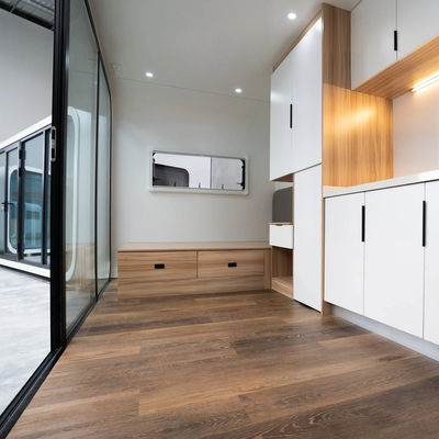 Khu nghỉ dưỡng sang trọng Apple House với sân thượng và phòng tắm