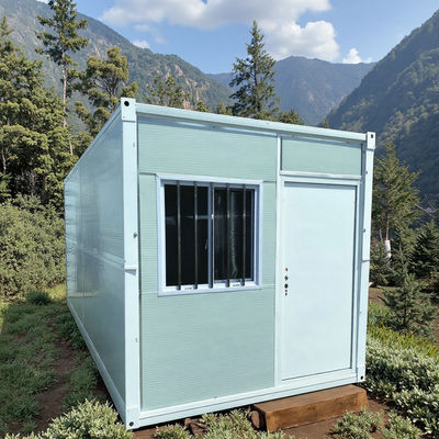 Μοντυλικό Flat Pack Container House Προσαρμόσιμη φορητή λύση διαβίωσης Ιδανική για βιώσιμη στέγαση